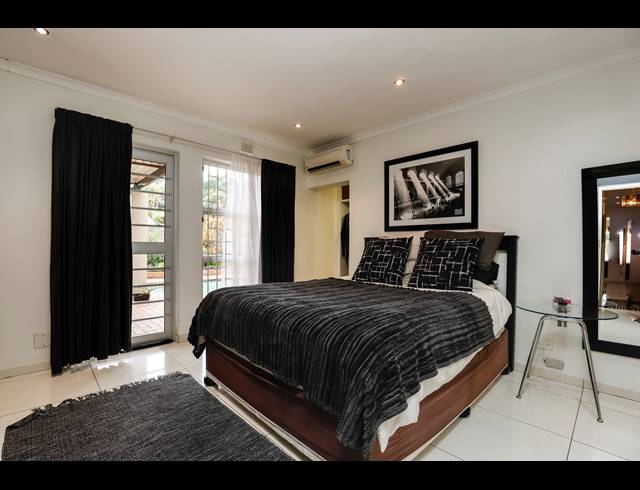 4 BEDROOM HOUSE FOR SALE IN SUNNINGDALE
